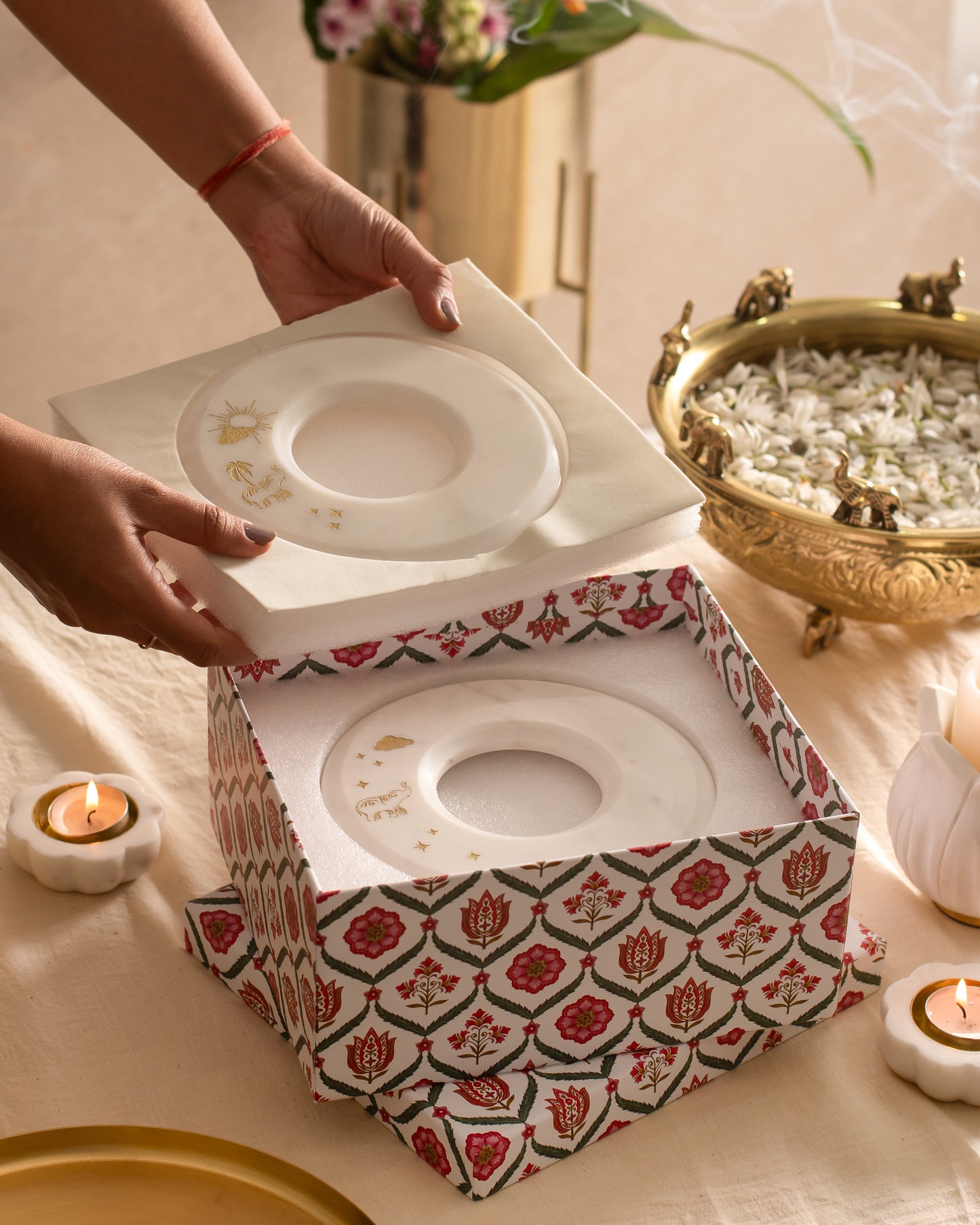 Gift box ( for chaand trivet set)