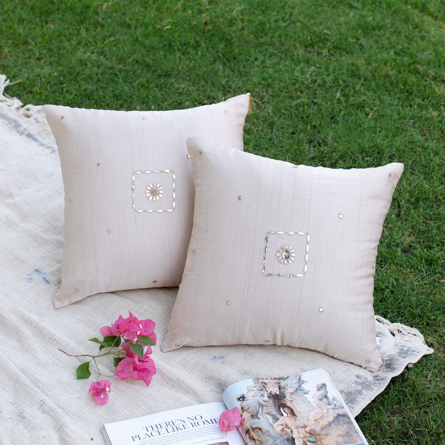 Mriya petal cushion cover - 18/18"