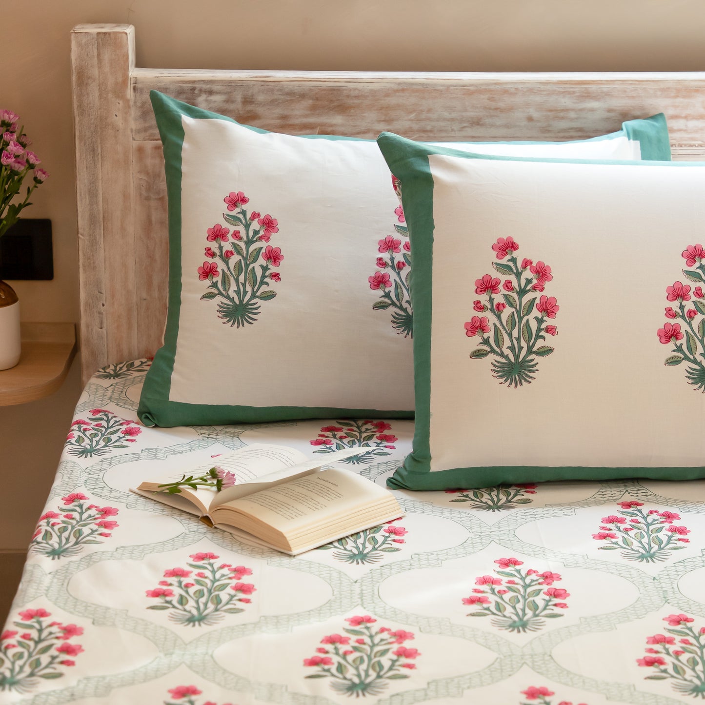 Rang Mahal- Floral Bedsheet set