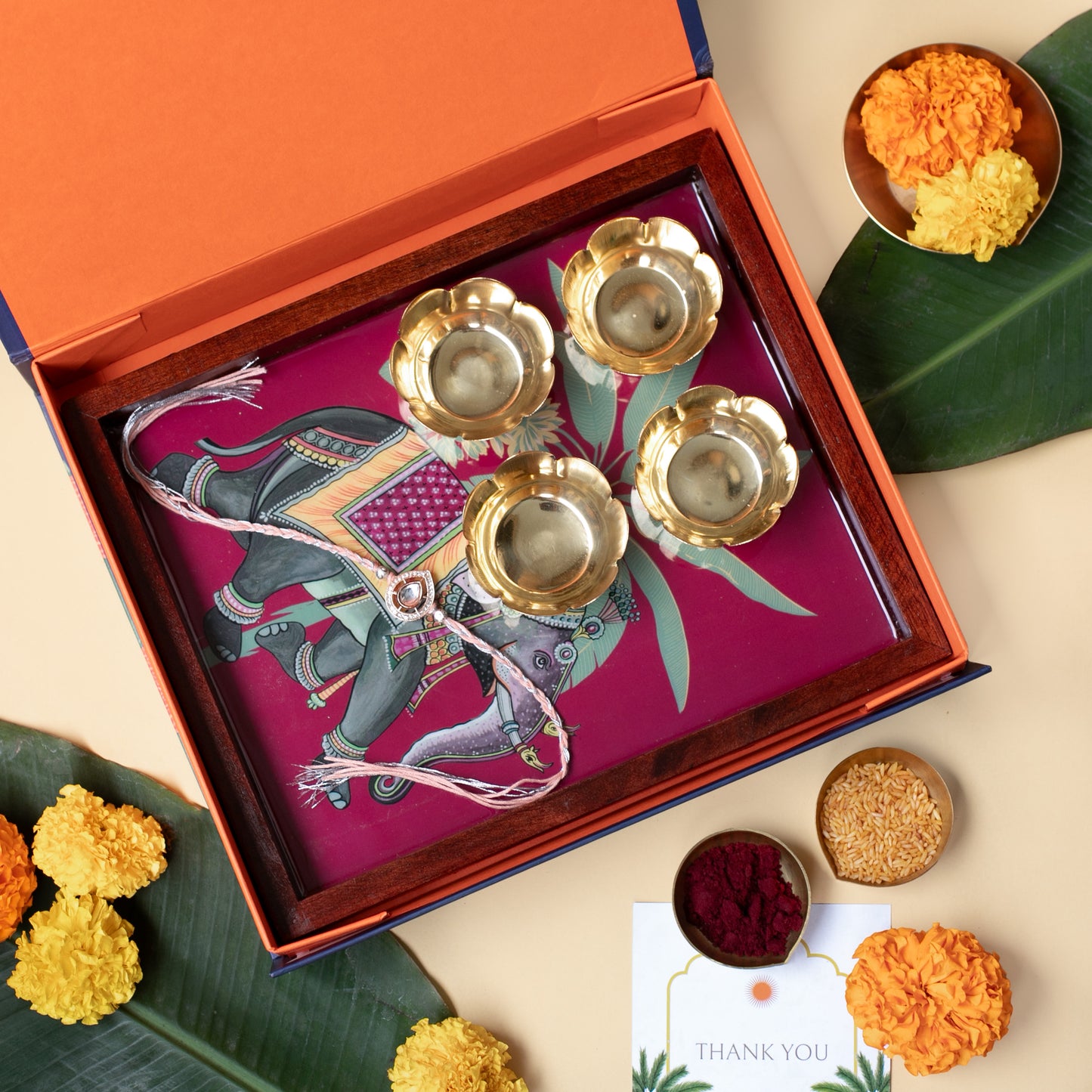 Marigold Giftbox - Wooden tray and Tealights