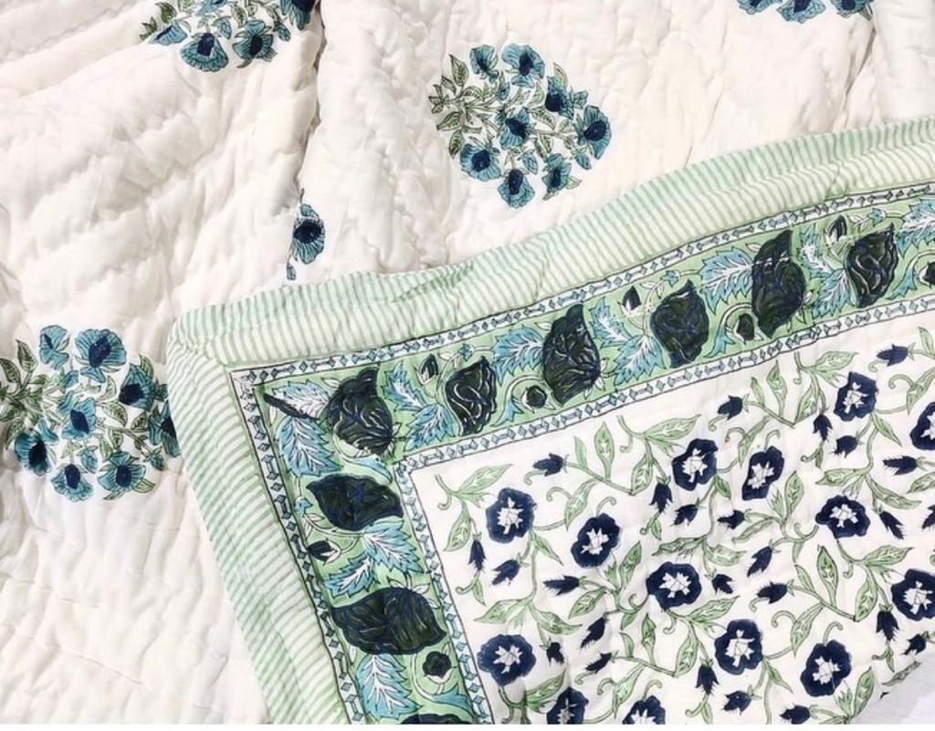 Blue pea cotton quilt