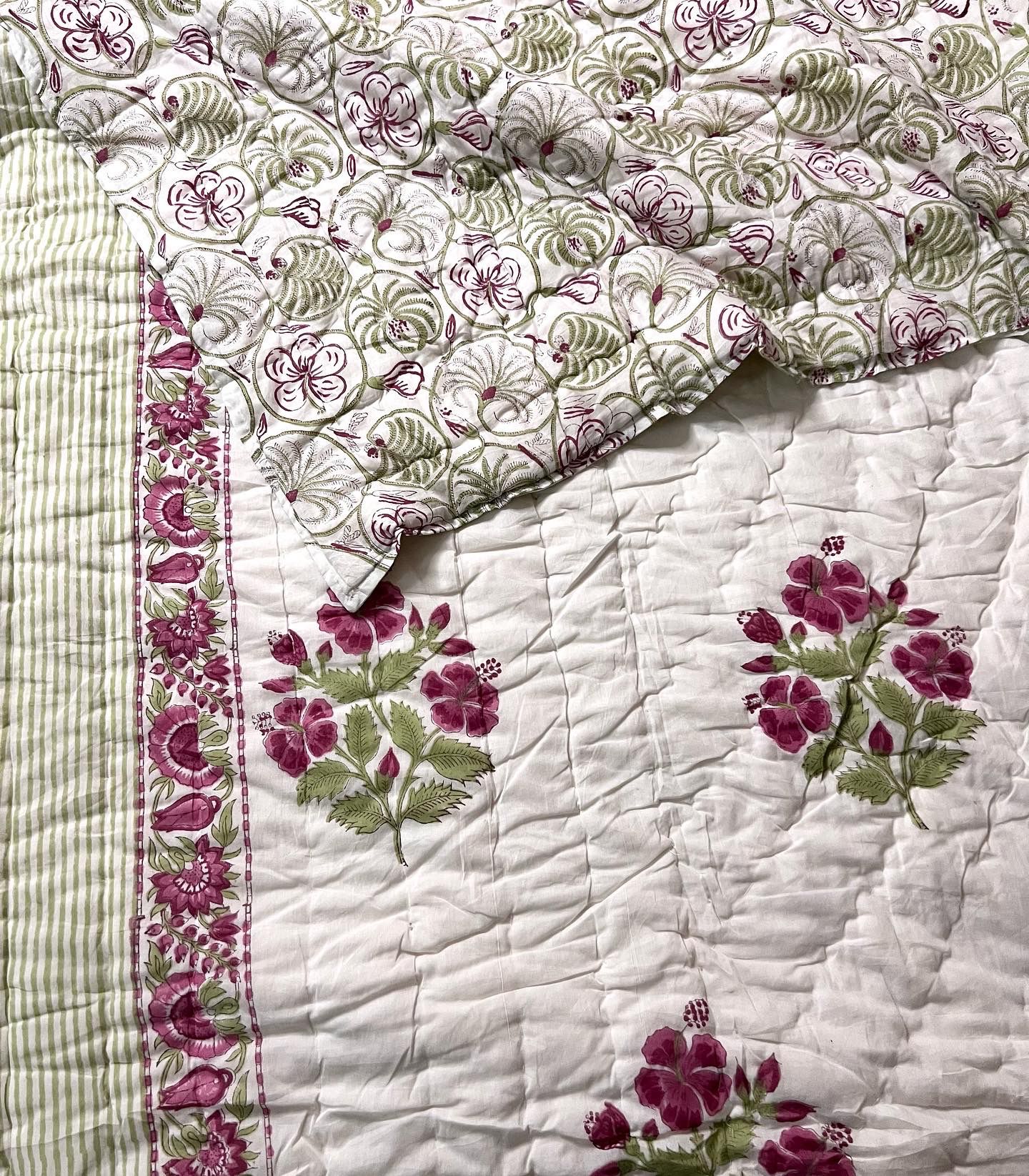 Hibiscus pink and white cotton quilt