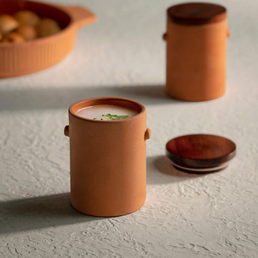 Terracotta tumbler with wooden lid